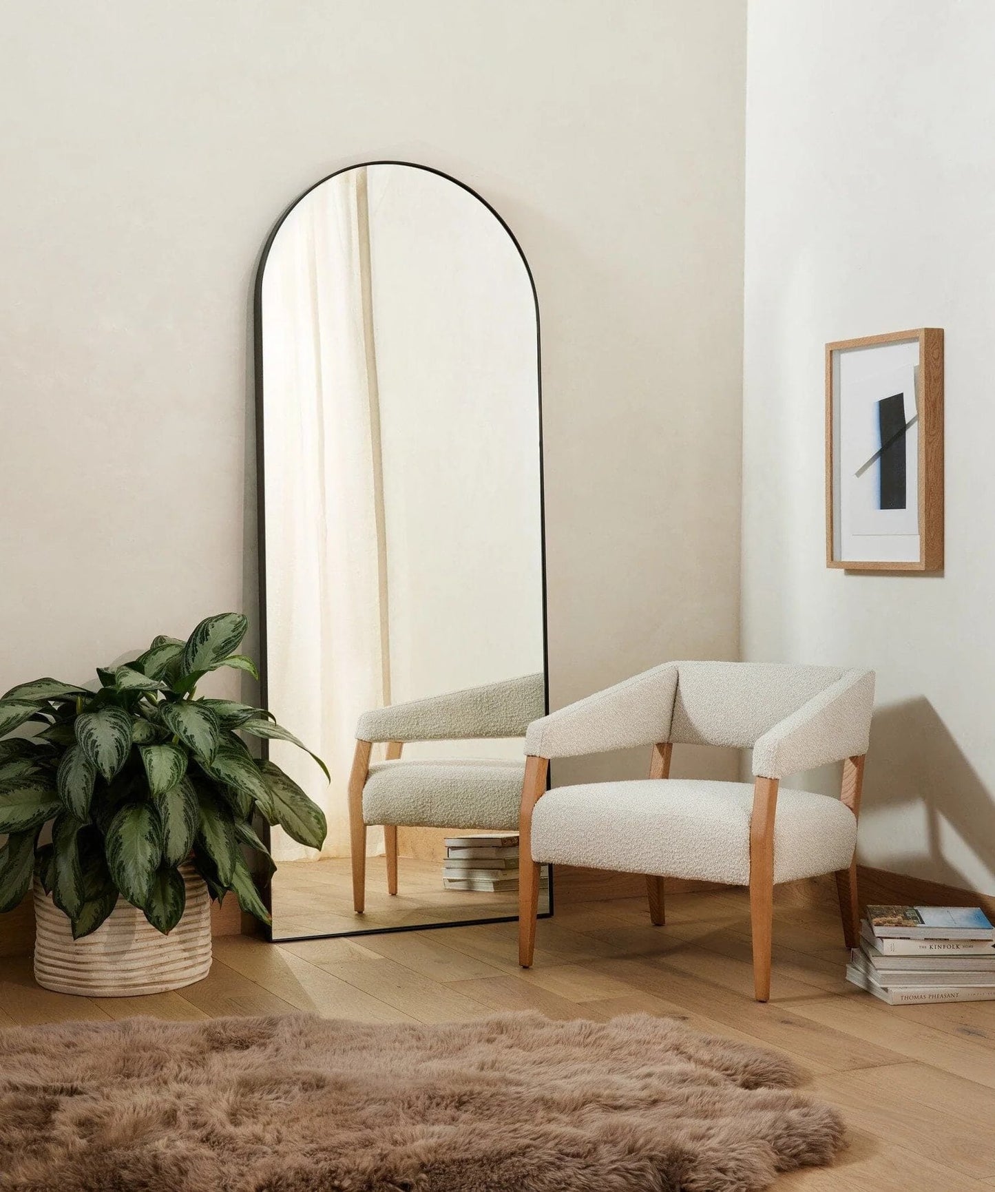 Fine Edge Arch Wall Mirror Black